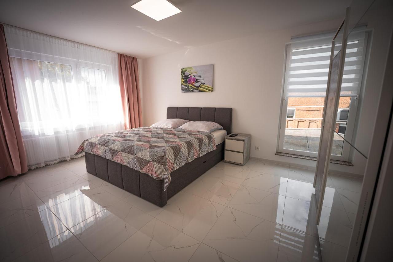 Wunderschoene Ferienwohnung In Solingen-Mitte Exteriör bild